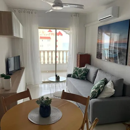 Oasis Paradise Apartament *